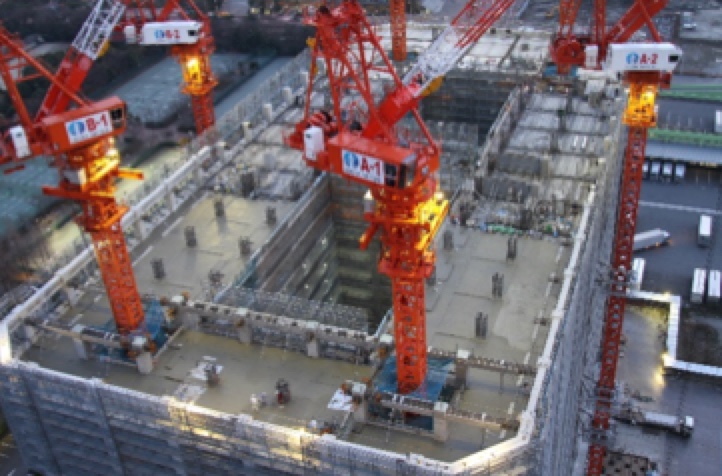 タワークレーン設置状況